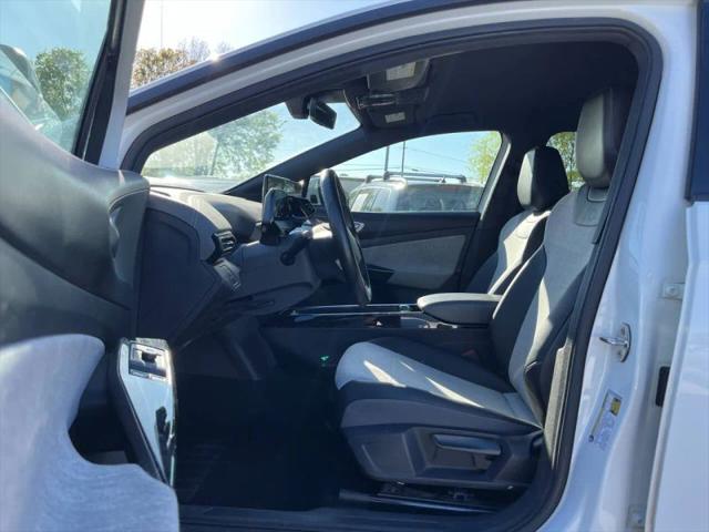 2023 Volkswagen ID.4 Pro