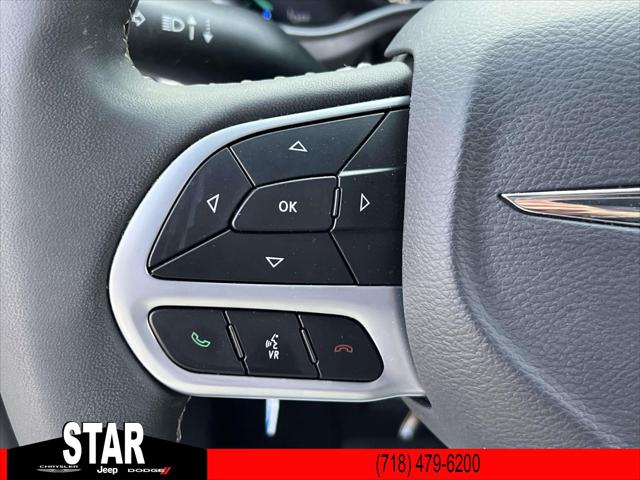 2023 Chrysler Pacifica Hybrid Touring L