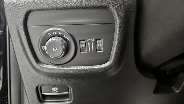 2023 Jeep Grand Cherokee Limited 4x2