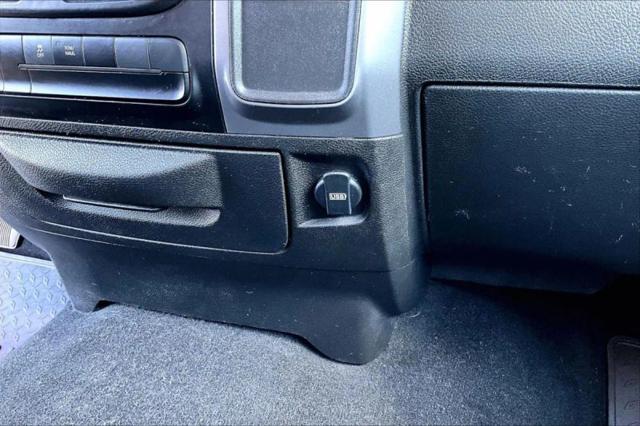 2023 Ram 1500 Classic SLT Crew Cab 4x4 5'7" Box
