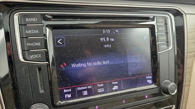 2017 Volkswagen Passat 1.8T SE