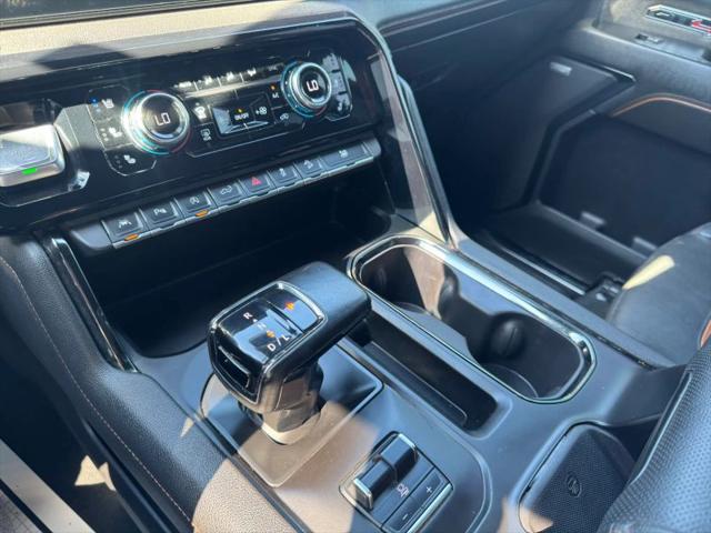 2023 GMC Sierra 1500 4WD Crew Cab Short Box AT4