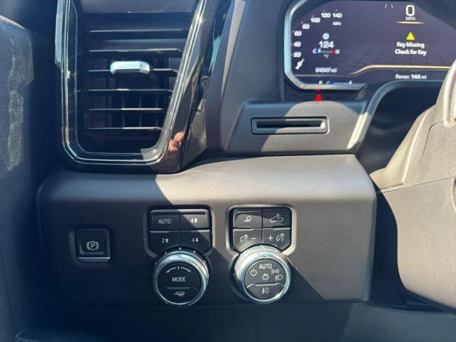 2023 GMC Sierra 1500 4WD Crew Cab Short Box AT4