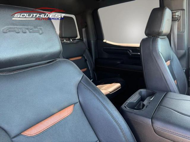 2023 GMC Sierra 1500 4WD Crew Cab Short Box AT4