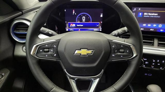 2025 Chevrolet Trax FWD LT