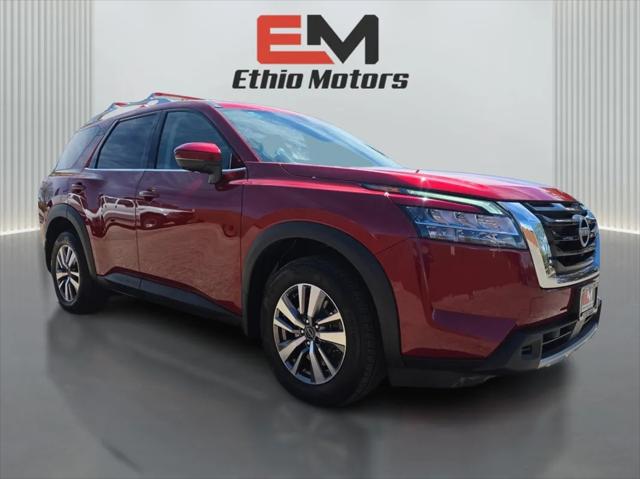 2023 Nissan Pathfinder SL 4WD