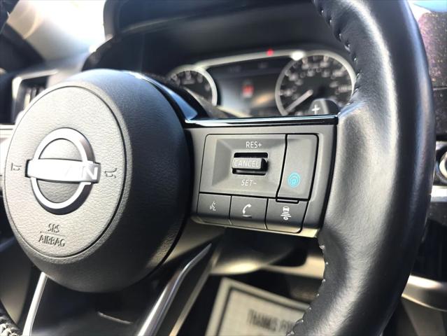 2023 Nissan Pathfinder SL 4WD