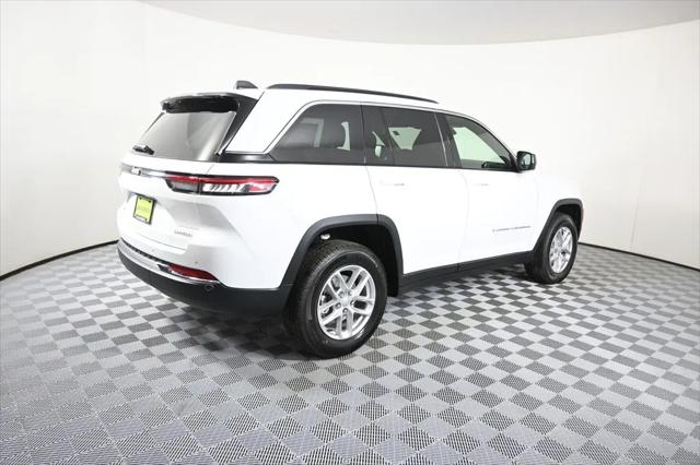 2026 Jeep Grand Cherokee Laredo 4x4