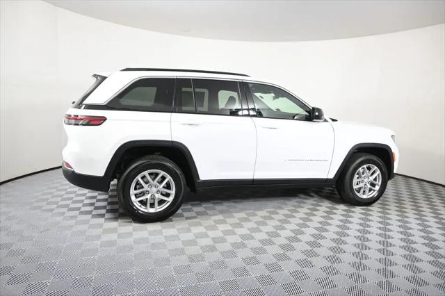 2026 Jeep Grand Cherokee Laredo 4x4