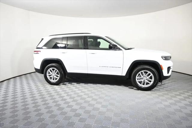 2026 Jeep Grand Cherokee Laredo 4x4