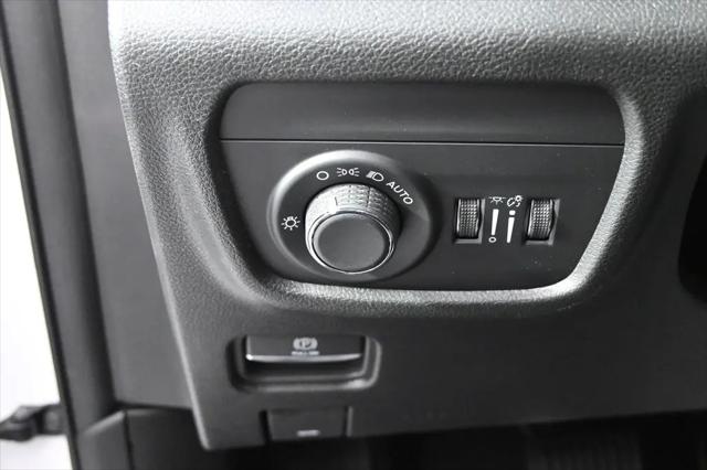 2026 Jeep Grand Cherokee Laredo 4x4