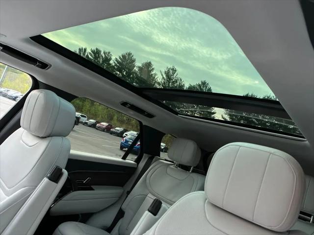 2023 Land Rover Range Rover Sport SE