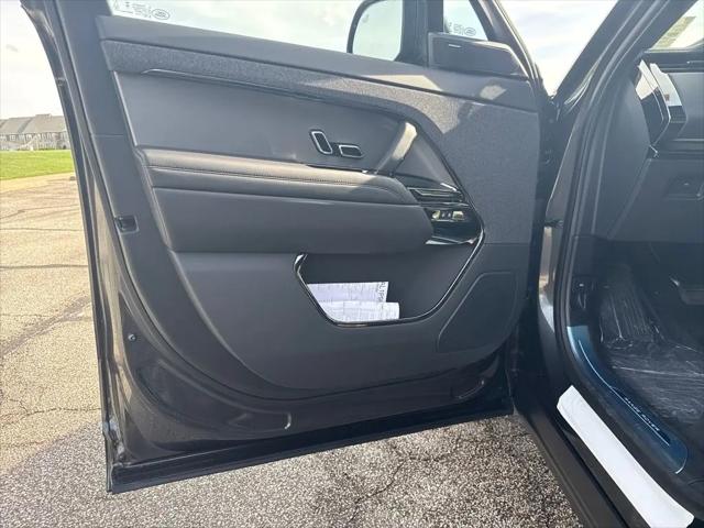 2026 Land Rover Range Rover Sport P360 SE