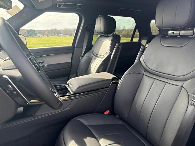 2026 Land Rover Range Rover Sport P360 SE