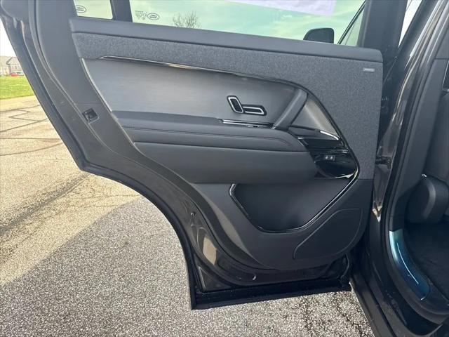 2026 Land Rover Range Rover Sport P360 SE