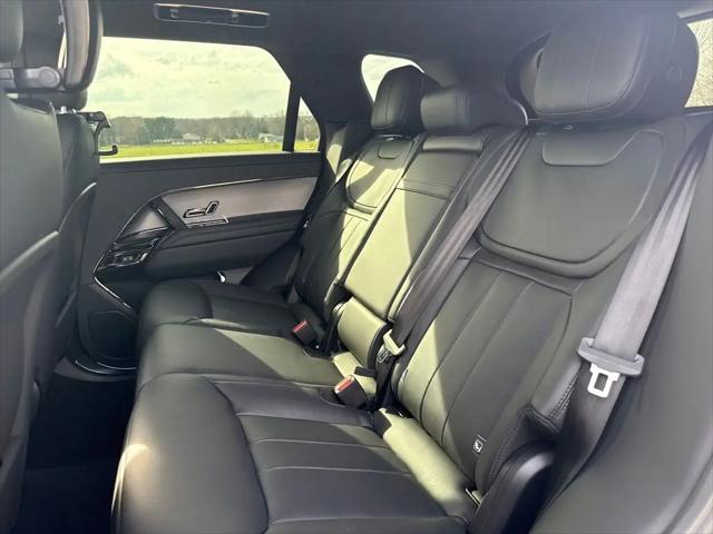 2026 Land Rover Range Rover Sport P360 SE