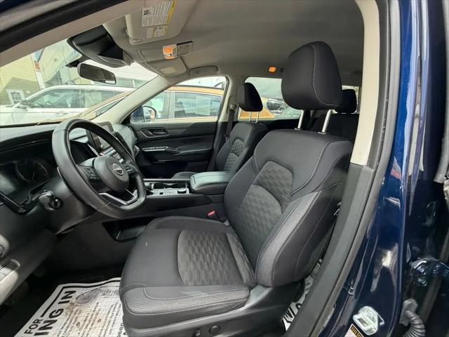 2024 Nissan Pathfinder SV 4WD
