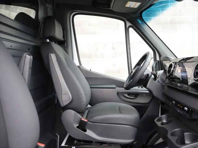 2026 Mercedes-Benz C-CLASS C 300 C 300