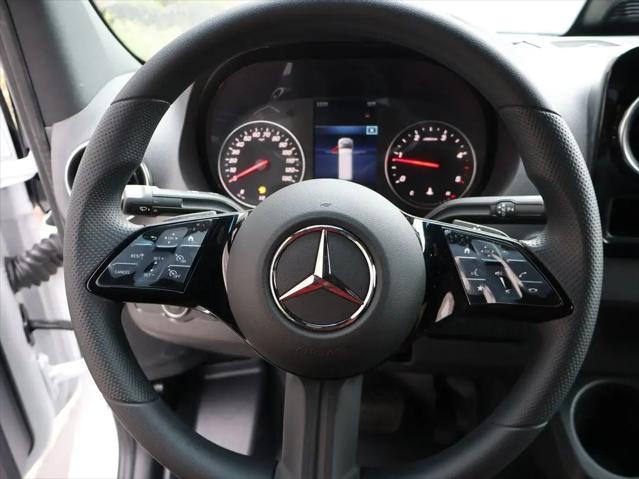 2026 Mercedes-Benz C-CLASS C 300 C 300