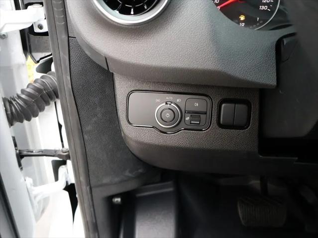 2026 Mercedes-Benz C-CLASS C 300 C 300
