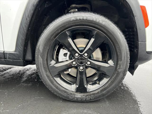 2023 Jeep Grand Cherokee L Altitude 4x4