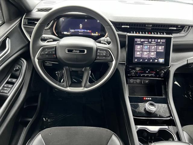 2023 Jeep Grand Cherokee L Altitude 4x4