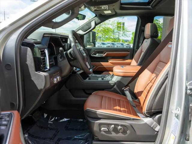 2026 GMC Sierra 2500HD Crew Cab, Standard Bed, Denali Ultimate, 4WD