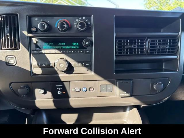 2023 Chevrolet Express Passenger RWD 3500 Extended Wheelbase LT