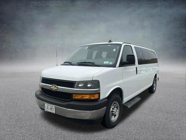 2023 Chevrolet Express Passenger RWD 3500 Extended Wheelbase LT
