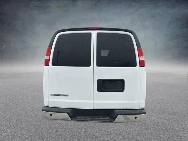 2023 Chevrolet Express Passenger RWD 3500 Extended Wheelbase LT