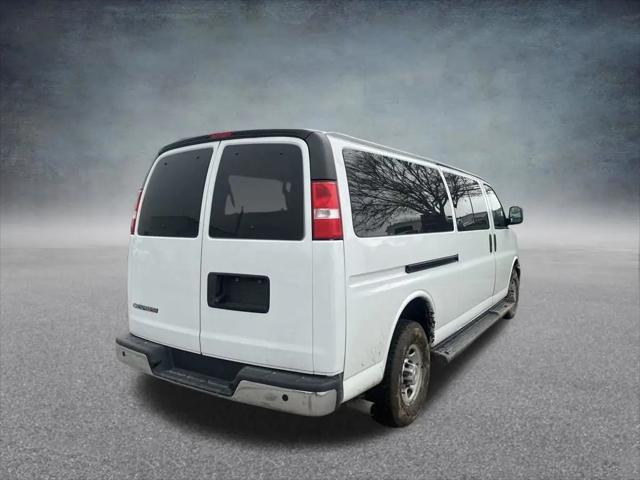 2023 Chevrolet Express Passenger RWD 3500 Extended Wheelbase LT