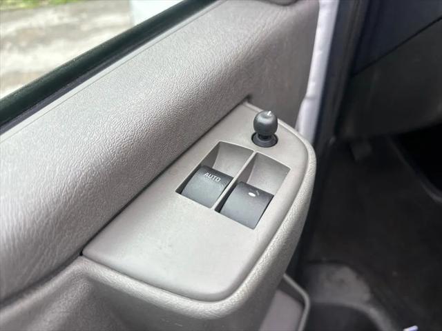 2023 Chevrolet Express Passenger RWD 3500 Extended Wheelbase LT