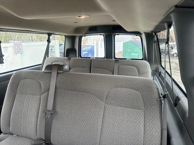 2023 Chevrolet Express Passenger RWD 3500 Extended Wheelbase LT