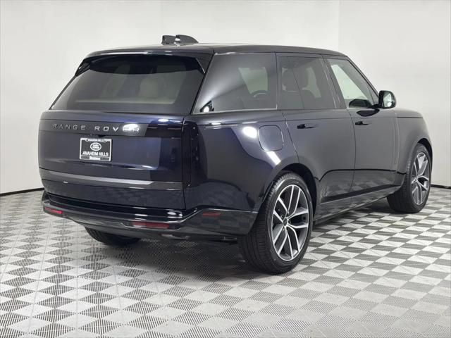 2026 Land Rover Range Rover P550e SE