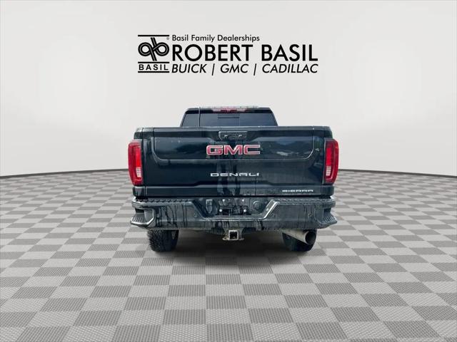 2023 GMC Sierra 3500HD 4WD Crew Cab Standard Bed Denali