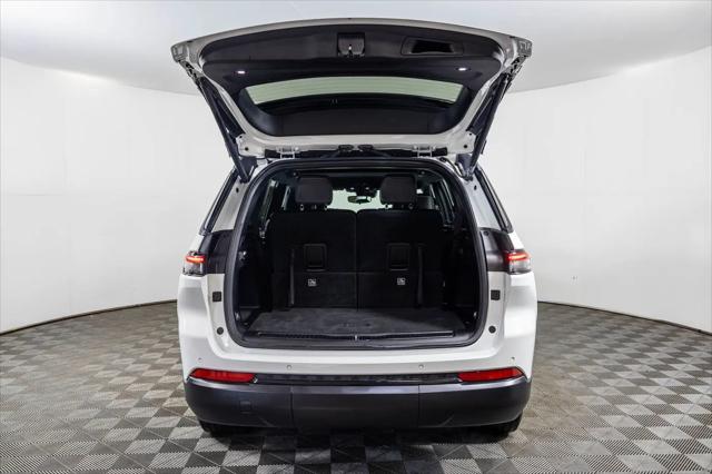 2023 Jeep Grand Cherokee L Altitude 4x4