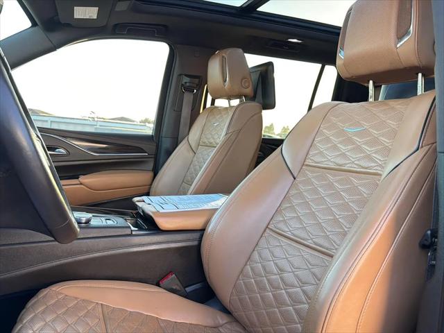2024 Cadillac Escalade ESV 4WD Premium Luxury