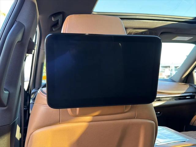 2024 Cadillac Escalade ESV 4WD Premium Luxury