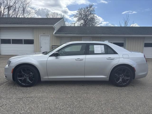2021 Chrysler 300 Touring