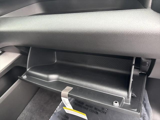 2026 Ram 1500 Express Crew Cab 4x4 5'7" Box