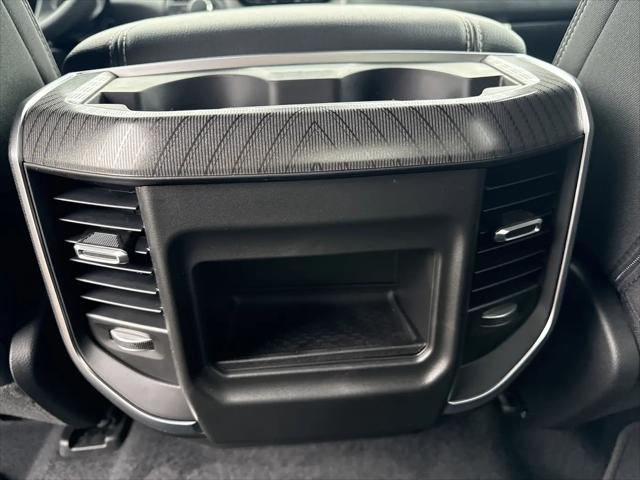 2026 Ram 1500 Express Crew Cab 4x4 5'7" Box