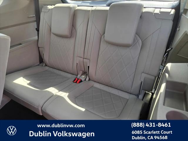 2024 Volkswagen Atlas 2.0T SEL Premium R-Line