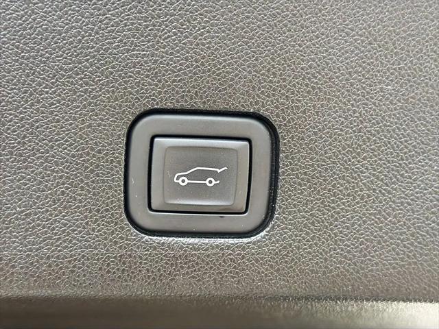 2023 Cadillac XT6 FWD Premium Luxury