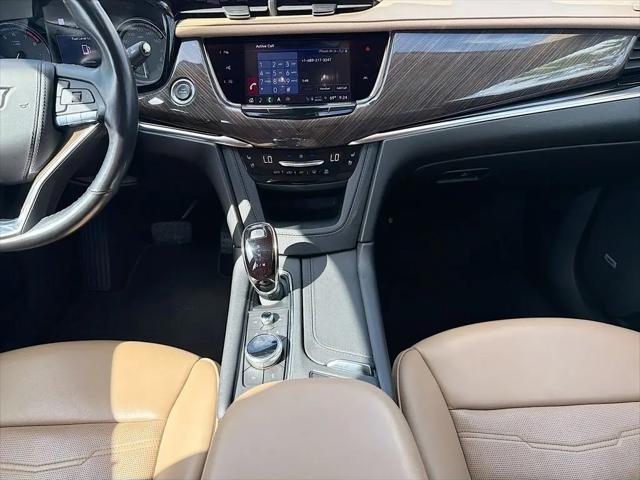 2023 Cadillac XT6 FWD Premium Luxury