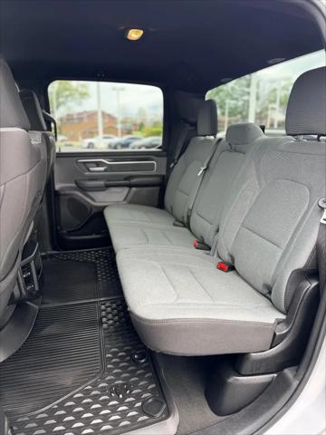 2022 Ram 1500 Big Horn Crew Cab 4x4 5'7" Box