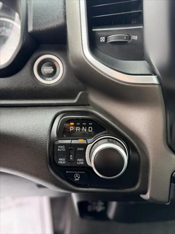 2022 Ram 1500 Big Horn Crew Cab 4x4 5'7" Box