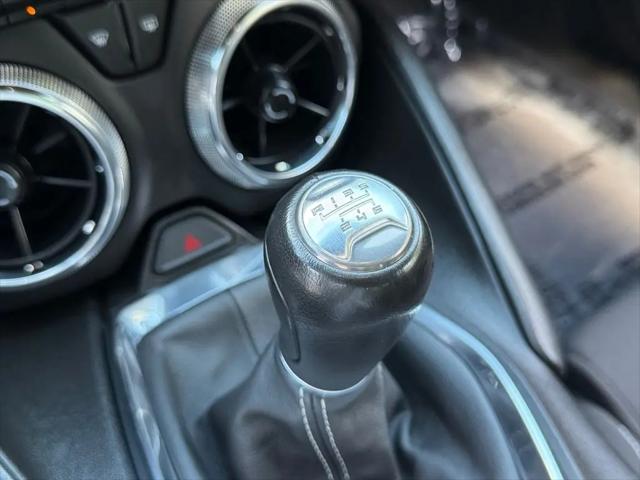 2022 Chevrolet Camaro RWD Coupe 1LS