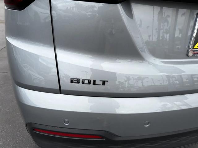 2027 Chevrolet Bolt LT FWD