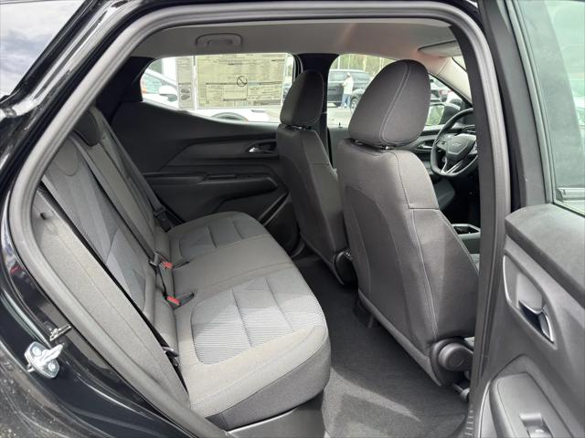 2027 Chevrolet Bolt LT FWD
