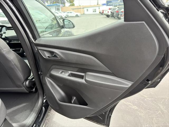 2027 Chevrolet Bolt LT FWD